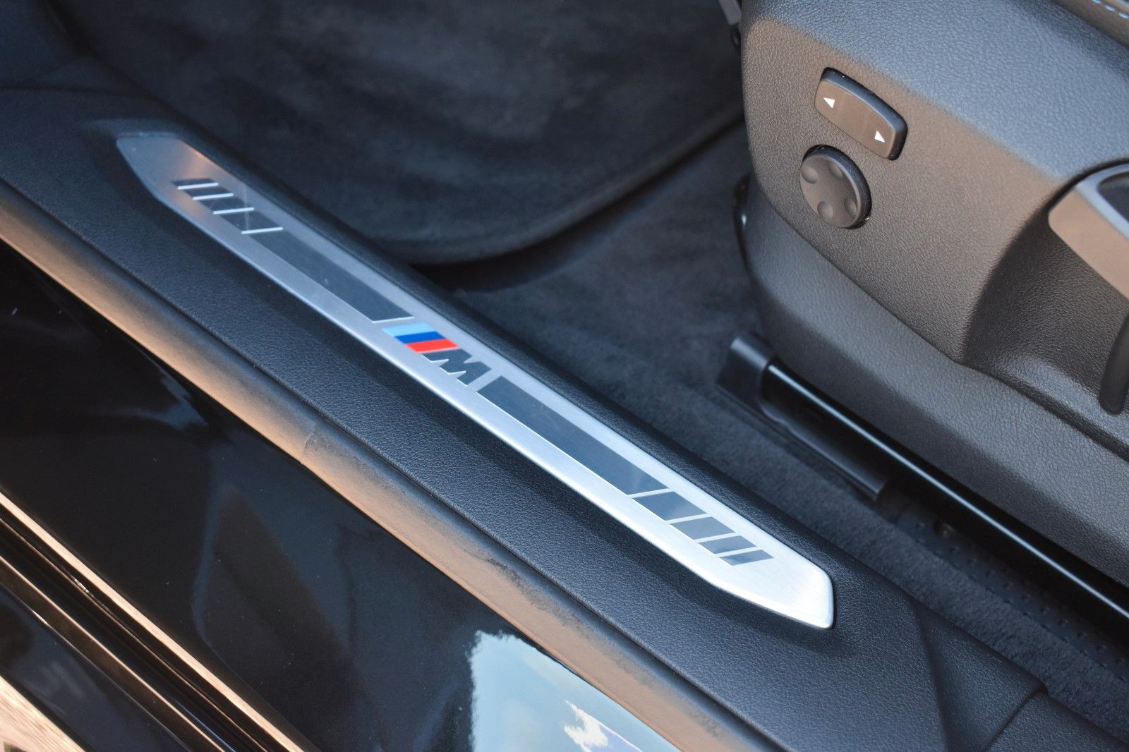 Fahrzeugabbildung BMW 218 i Gran Coupe M Sport Shadow