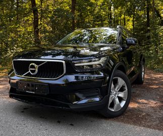 Volvo XC40 - 1