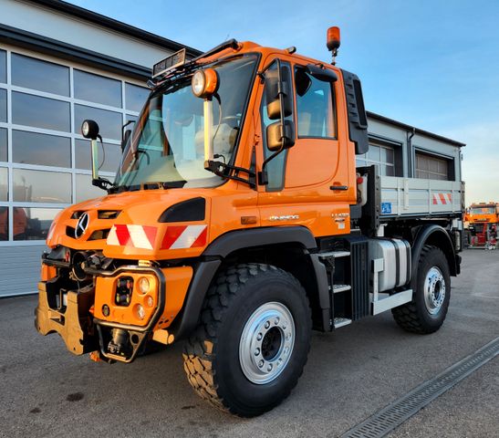 Mercedes Unimog u400