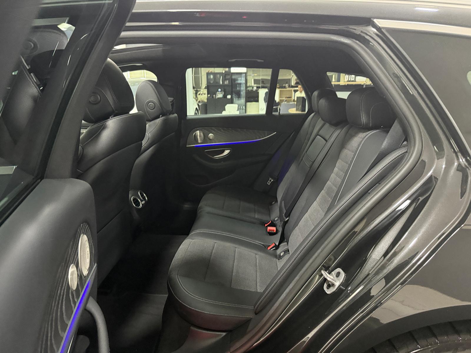 Mercedes-Benz E 300 de T 9G AMG-LINE*PANO*360*DISTR*AMBI*AHK*