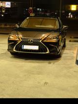 Lexus ES 300h Luxury Line - Lexus ES 300: Limousine