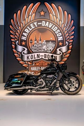 Harley-Davidson FLHRXS Road King Special - Kodlin Fat Tire