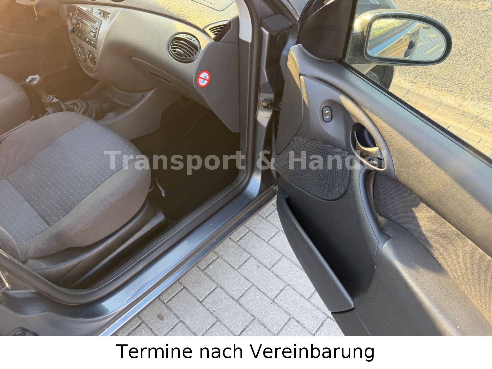 Ford Focus 2004 — photo 15