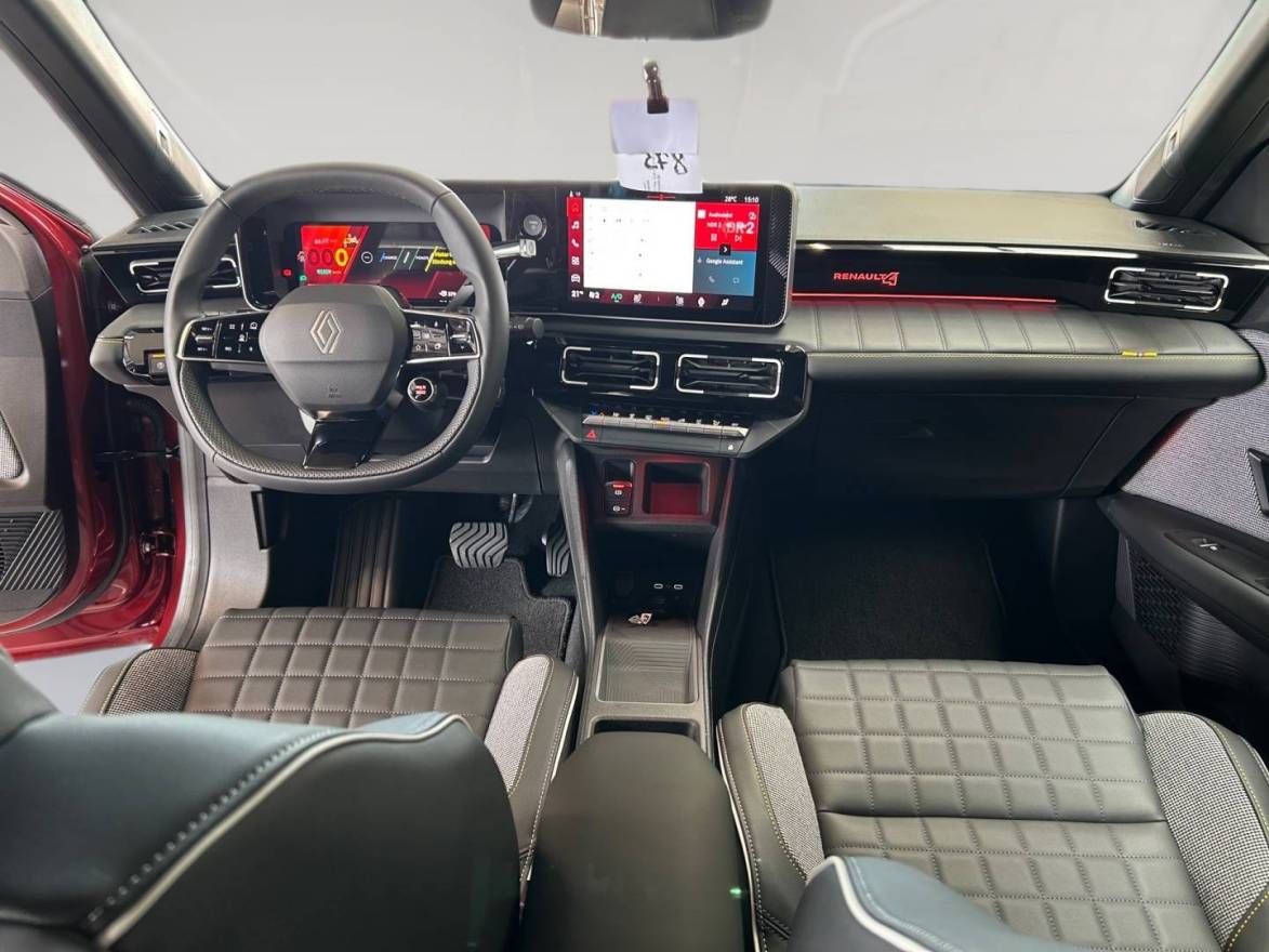 Fahrzeugabbildung Renault 4 E-Tech elektrisch Iconic 150 Comfort Range
