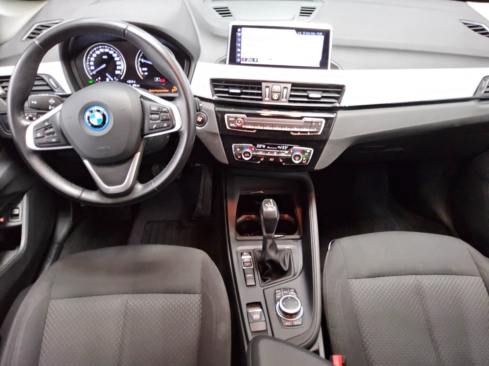 BMW X1 xDrive25e Advantage Navi PDC Shz foto 5