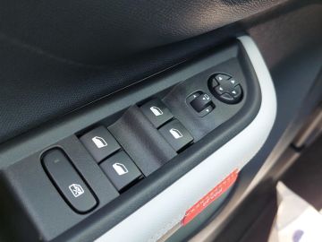 Citroën C3 Turbo 100 MAX HUD°Navi°LED°RFK°Winterpaket°