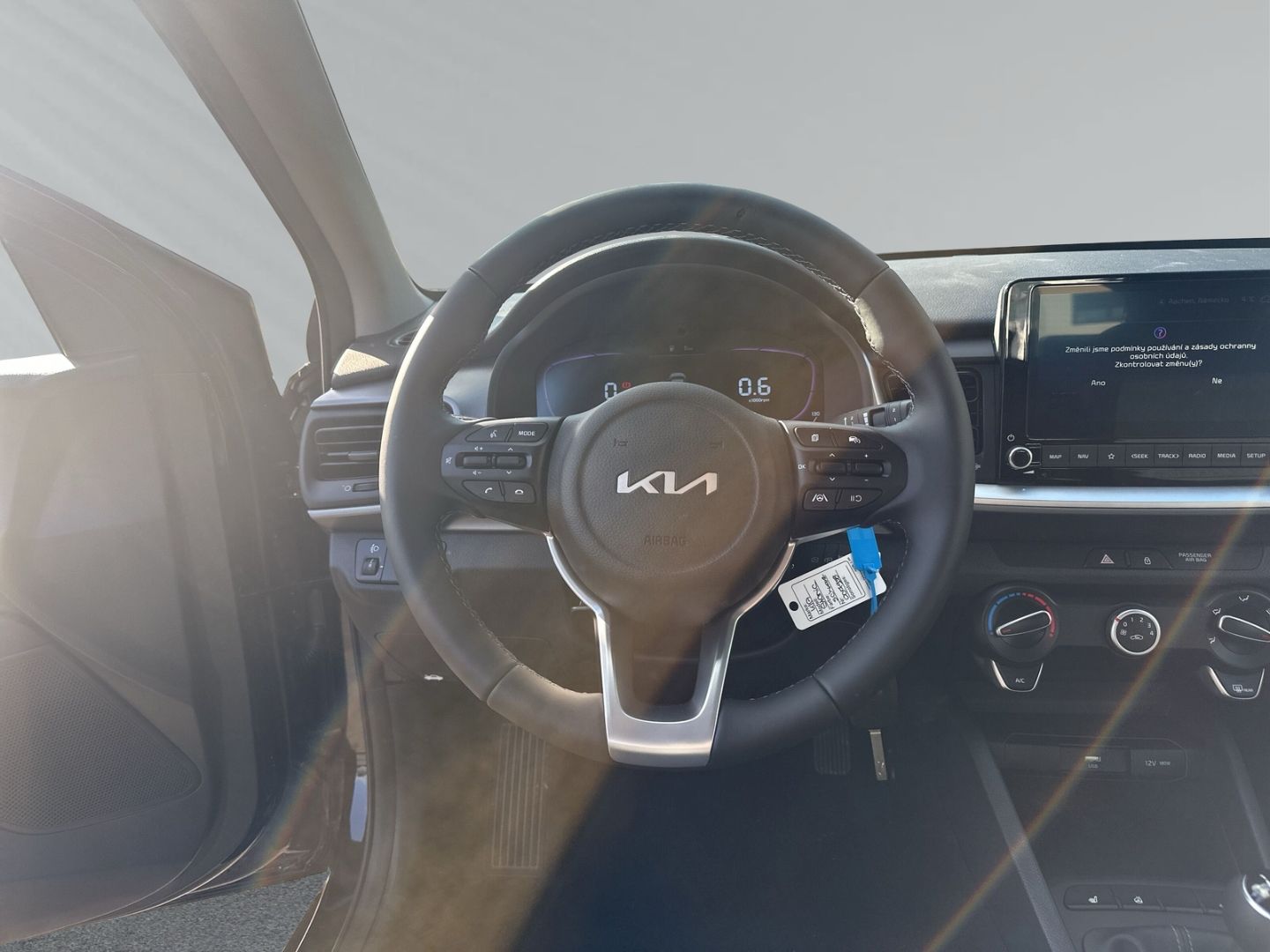 Fahrzeugabbildung Kia Stonic 1.2 Vision +Klima+Navi+Tempomat+Sitzheizu