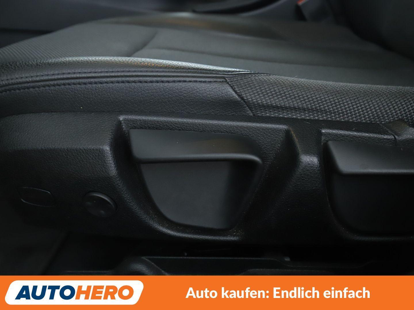 BMW 3er 320i Advantage Aut.*NAVI*LED*TEMPO*PDC*SHZ*
