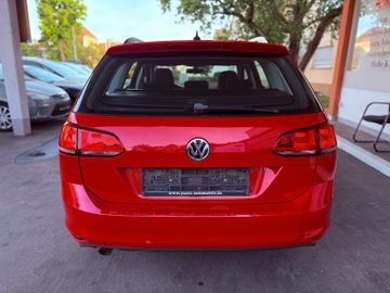 Volkswagen Golf - 9