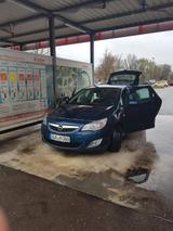Opel Astra 1.4 Turbo Edition 88kW Edition - Opel Astra aus 2011: Turbo