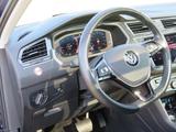 Volkswagen Tiguan 2.0 TDI SCR 140kW DSG 4MOTION Highlin... - Volkswagen Tiguan: TDI 140