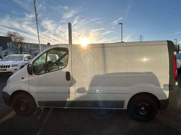 Opel Vivaro - 8