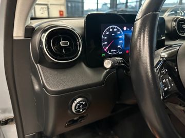 MYAUTOCENTER – Gebraucht- und Jahreswagen mit Werkstattservice in Pfaffenhofen Mercedes-Benz C 200 d *Avantgarde*Navi*LED*Spurh*