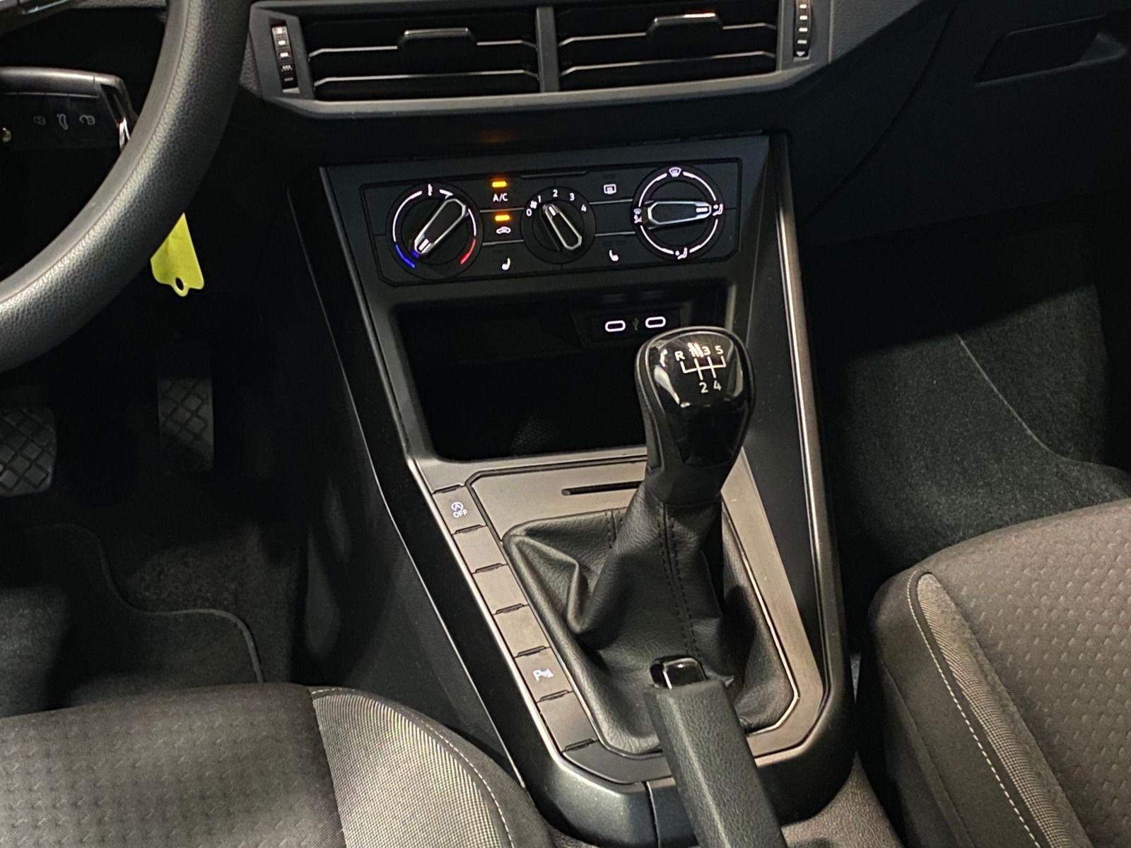 Volkswagen Taigo 1.0 TSI LED PDC DAB BLUETPOOTH ALLWETTER, миниатюра 9