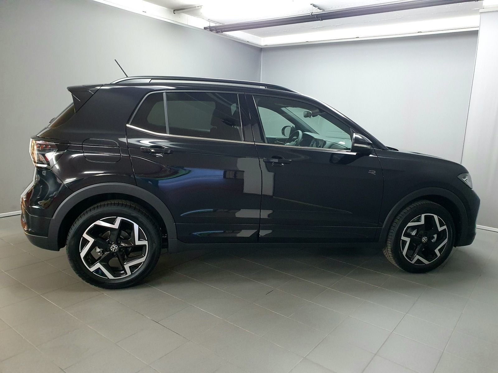 Volkswagen T-Cross R-Line 1.0TSI DSG ACC IQ.LIGHT RFK foto 3