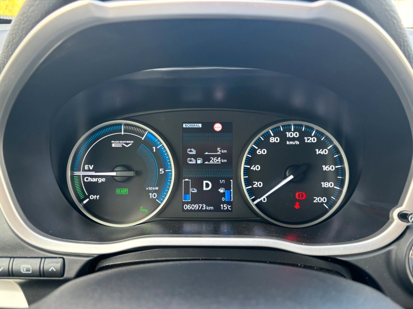 Fahrzeugabbildung Mitsubishi Eclipse Cross PHEV PLUS