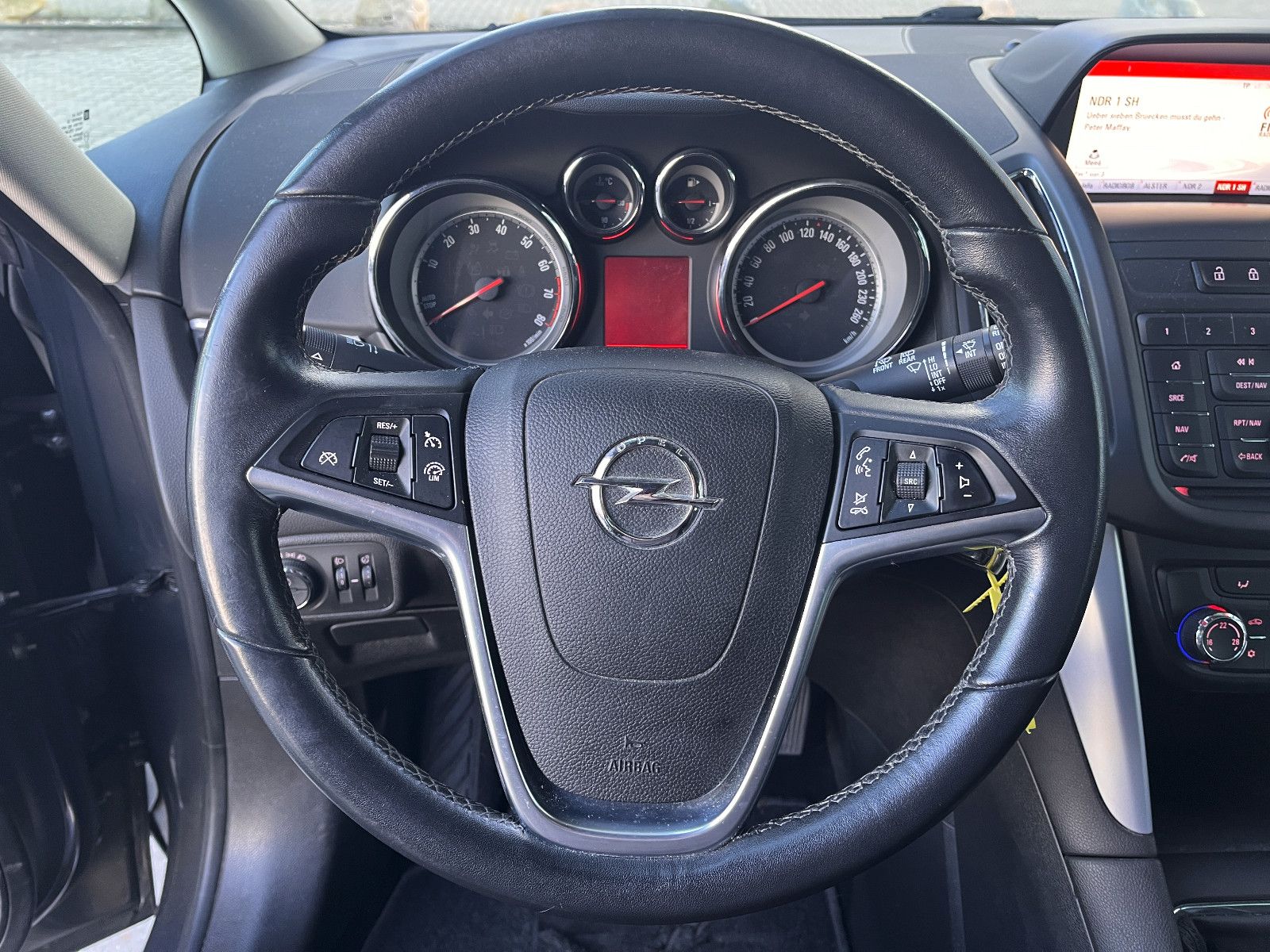 Fahrzeugabbildung Opel Zafira C Tourer Edition 7 Sitzer