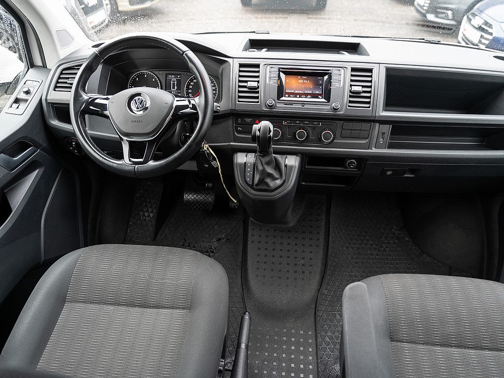 Fahrzeugabbildung Volkswagen T6 Caravelle 2.0 TDI 7-SITZER LED DSG PDC