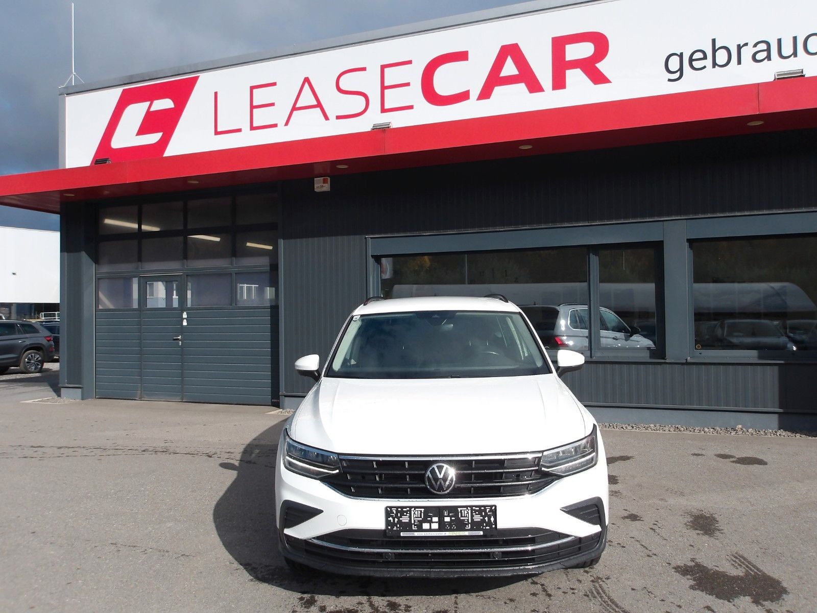Volkswagen Tiguan Life 4Motion *NAVI*AHV*RFK*EXP.13990* imagem 2