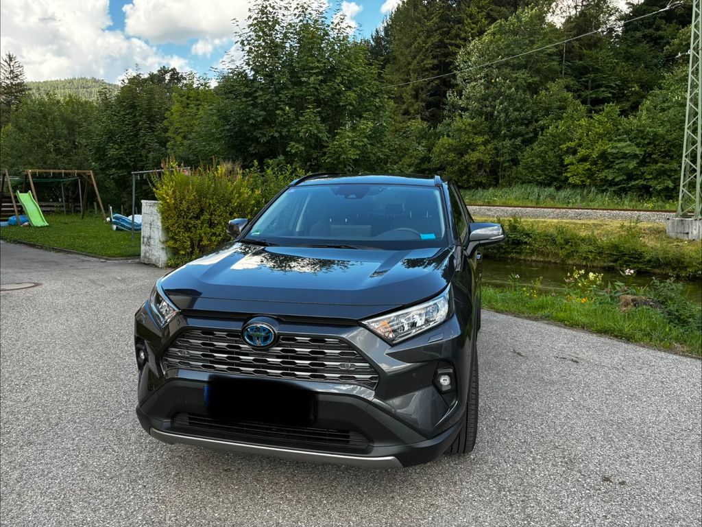Image of Toyota RAV 4