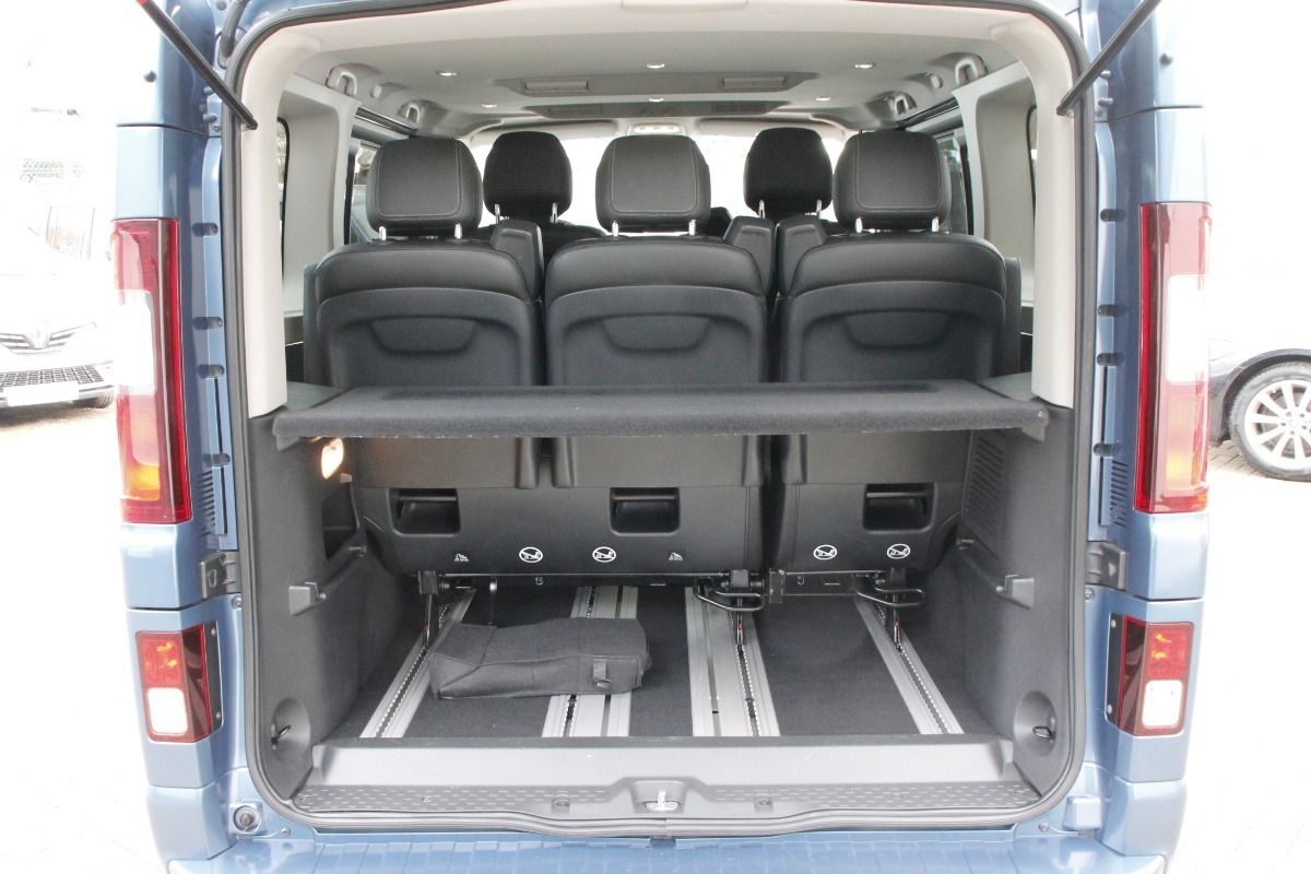 Fahrzeugabbildung Renault Trafic Combi L1H1 SpaceClass