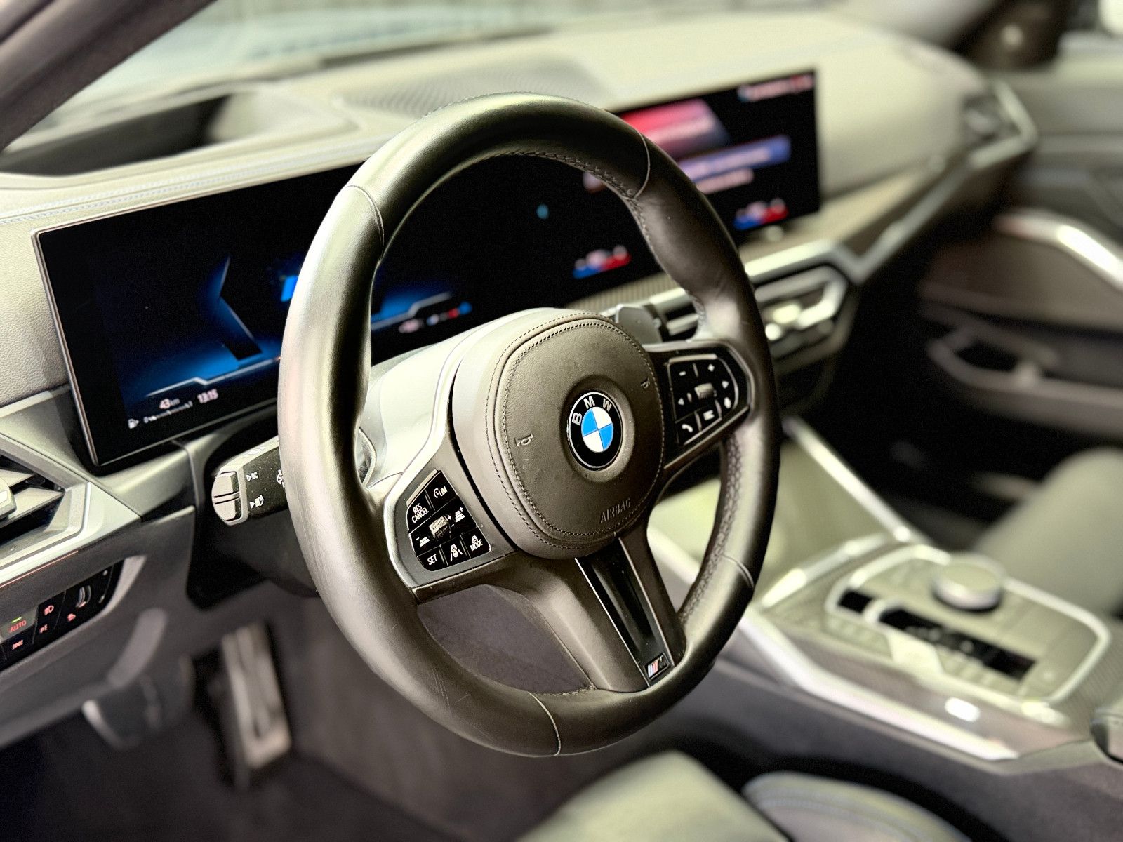 Fahrzeugabbildung BMW M340i Touring xDrive|M-SITZE|360°KAMERA|AHK|VOLL