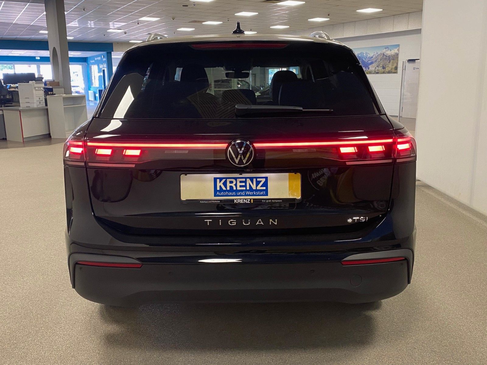 Fahrzeugabbildung Volkswagen Tiguan 1.5 eTSI OPF DSG +ACC+LED+NAVI+PARKASSIST