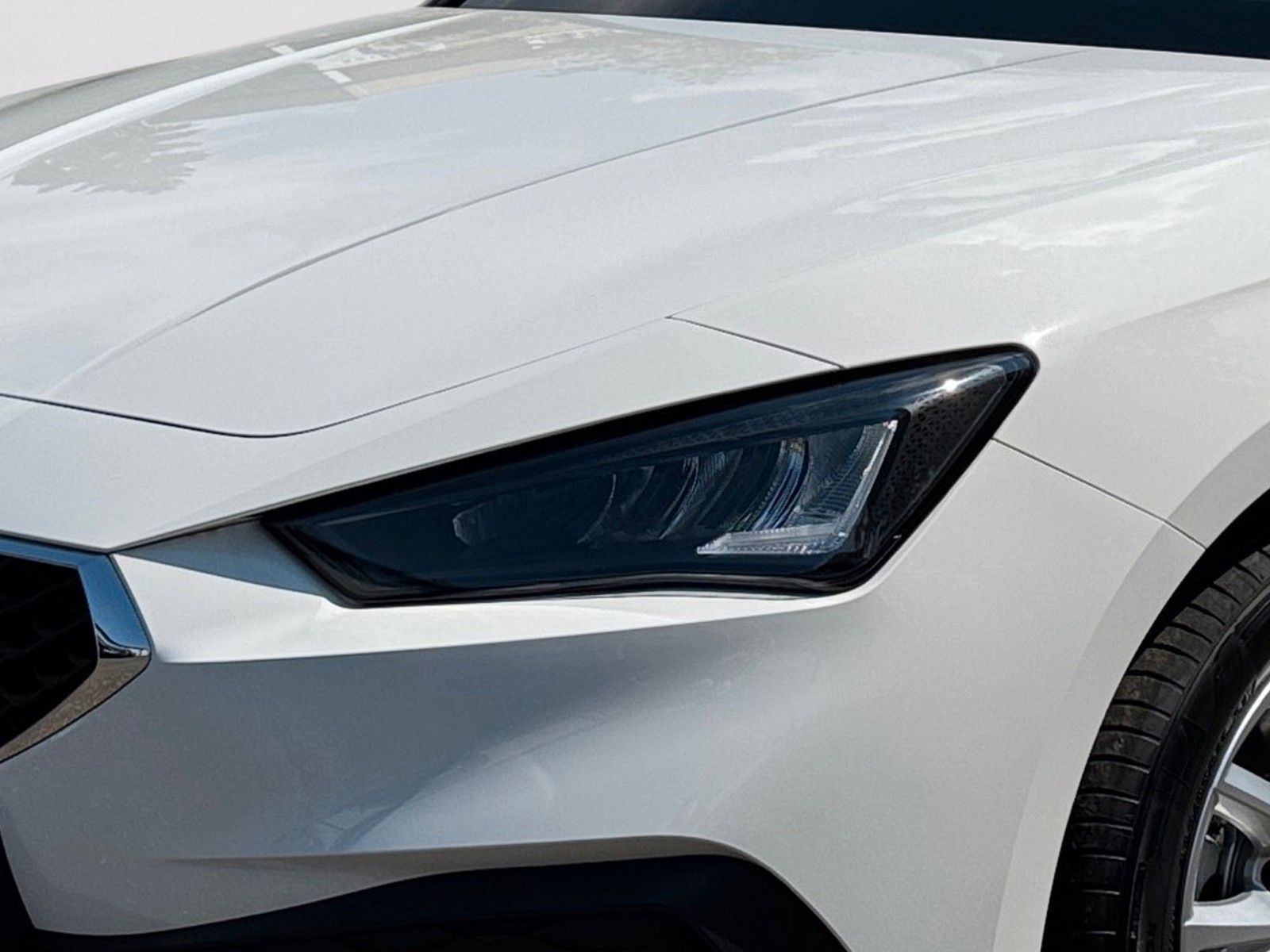 Fahrzeugabbildung SEAT Leon Sportstourer 1.5 eTSI 110 kW Style