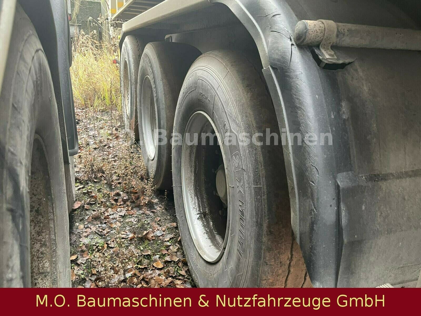 Fahrzeugabbildung Benalu C34CRR01 /  3 Achser/ Kipper / Plane / Luft