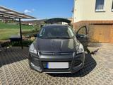 Ford Kuga mit Anhängerkupplung - Ford Kuga: Anhängerkupplung