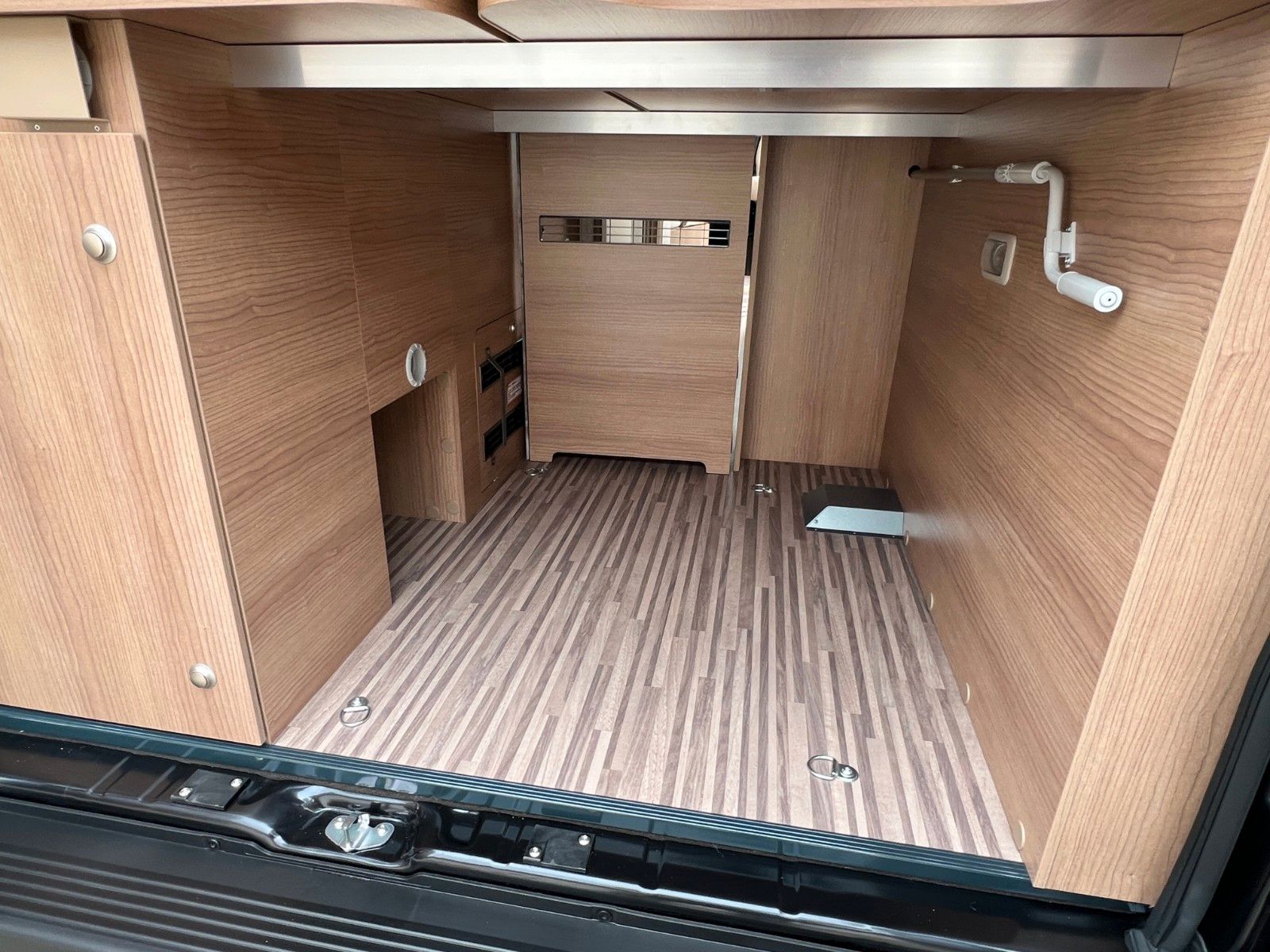 Fahrzeugabbildung Malibu Van diversity GT skyview 640 LE KE
