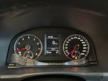 MYAUTOCENTER – Gebraucht- und Jahreswagen mit Werkstattservice in Pfaffenhofen Volkswagen Touran Comfortline BMT *1.HAND*AHK*TEMPO*KLIMA*