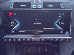 Fahrzeugabbildung DS Automobiles DS 7 Crossback E-Tense 300 4x4 Perform. Line +