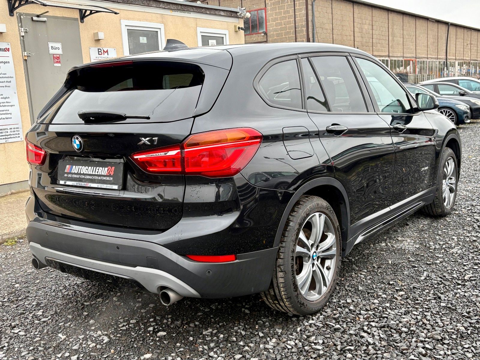 Fahrzeugabbildung BMW X1 xDrive20i Aut. SPORT LINE Navi Leder LED Pano
