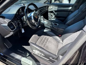 Porsche Panamera - 6