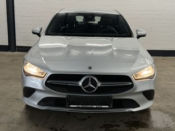 Mercedes CLA 200 Shooting Brake - 3
