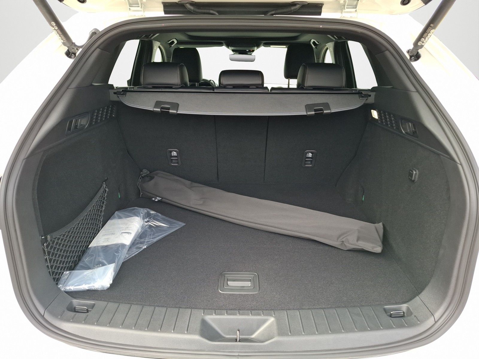 MAZDA CX-60 3.3L e-SKYACTIV D 254ps 8AT AWD Homura Plu - Image 16