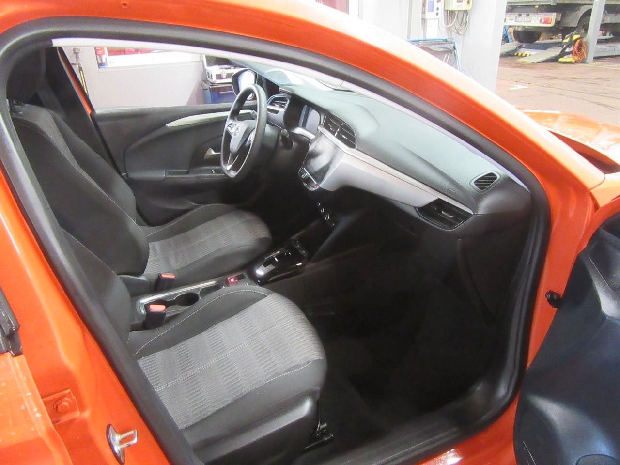 Fahrzeugabbildung Opel Corsa-e F EDITION 7KW NAVI/VIRT/TEMP/DAB/WÄRMEP.