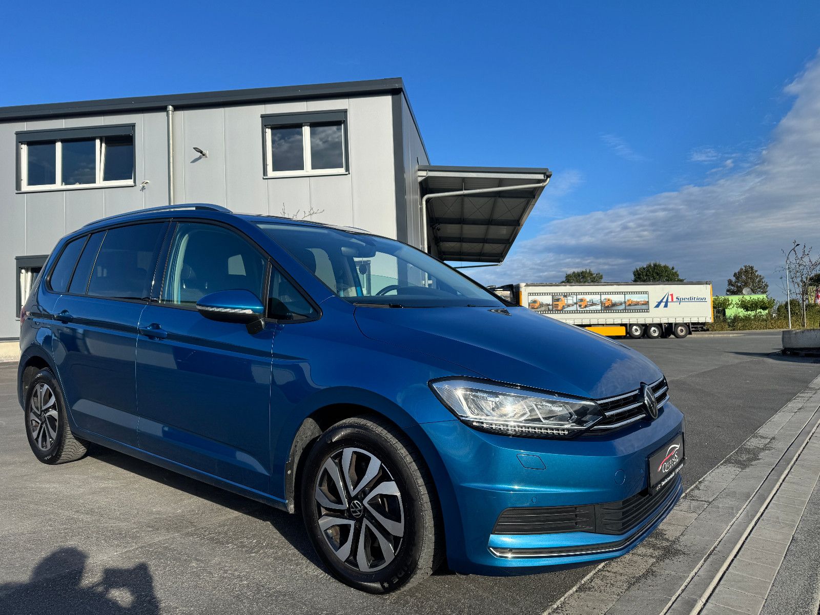 Volkswagen Touran Active Start-Stop 7 Sitzer 115000km NAVI foto 3