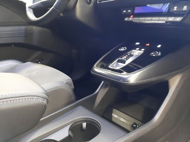 Fahrzeugabbildung Audi Q4 Sportback e-tron S line 35 Navi eleHeck Kamer