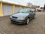 Opel Vectra B 2.2 Zender - Top Zustand - G... - Opel Vectra aus 2001: 2.2