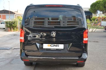 Mercedes V 220 - 4