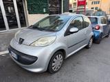 Peugeot 107 1.0 68CV 3p. Desir - silberne Peugeot 107