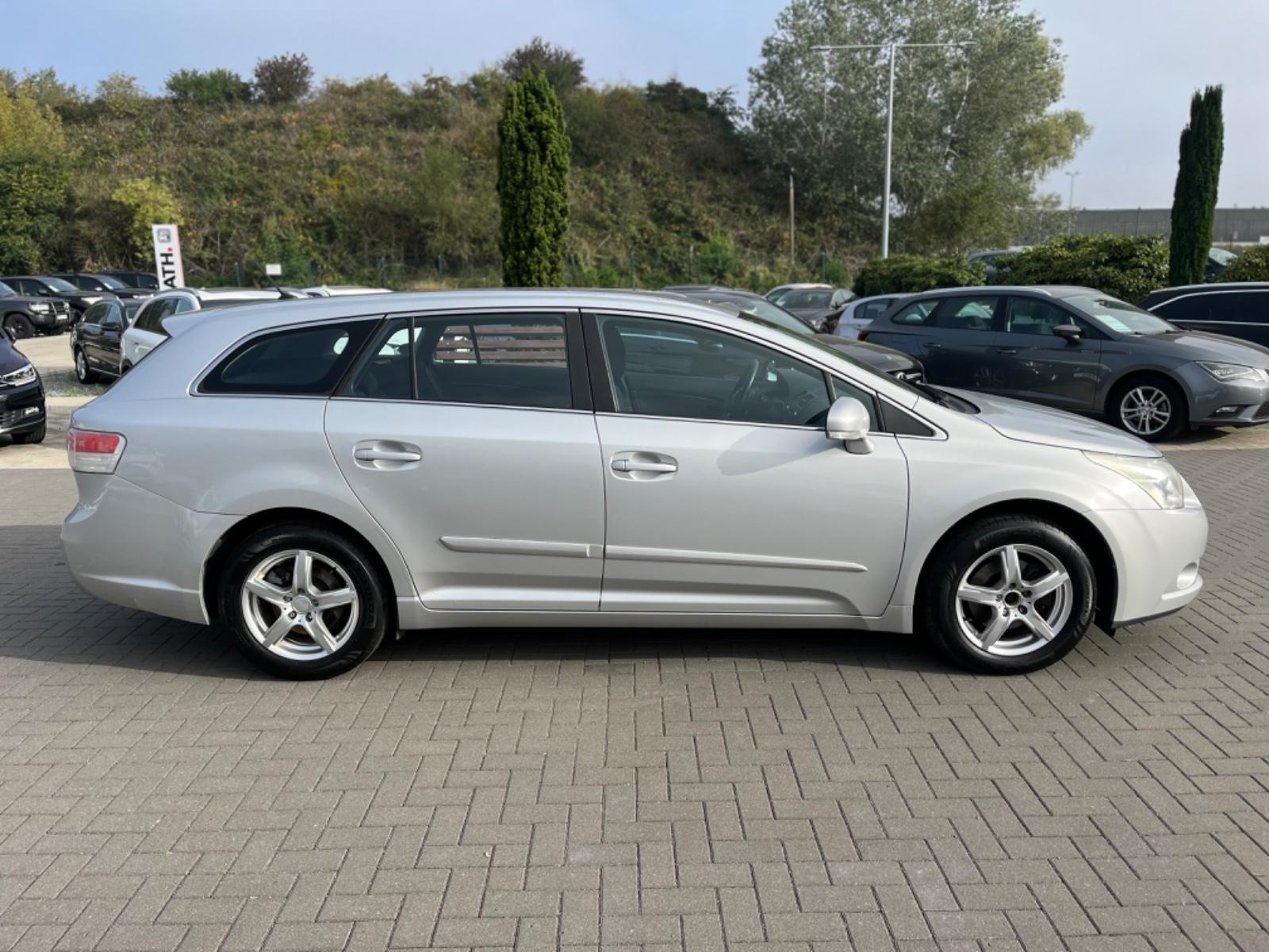 Toyota Avensis 2009 — engine 1.798 cm³, 147 HP (108kW)