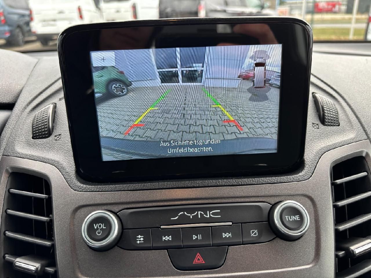 Fahrzeugabbildung Ford Tourneo Connect Kfz-St: 274€, 8566 BUT00172