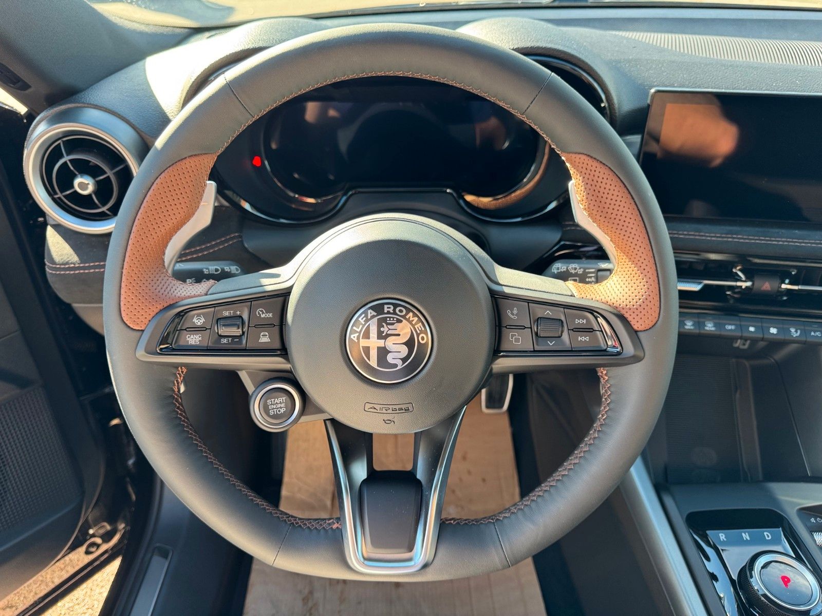Fahrzeugabbildung Alfa Romeo INTENSA 360° PANORAMA MEMORY NAVI