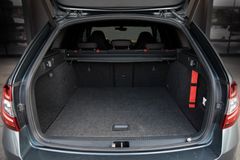 SKODA Octavia 2.0 TSI RS Combi*DSG*LED*NAVI*H&R*20"*