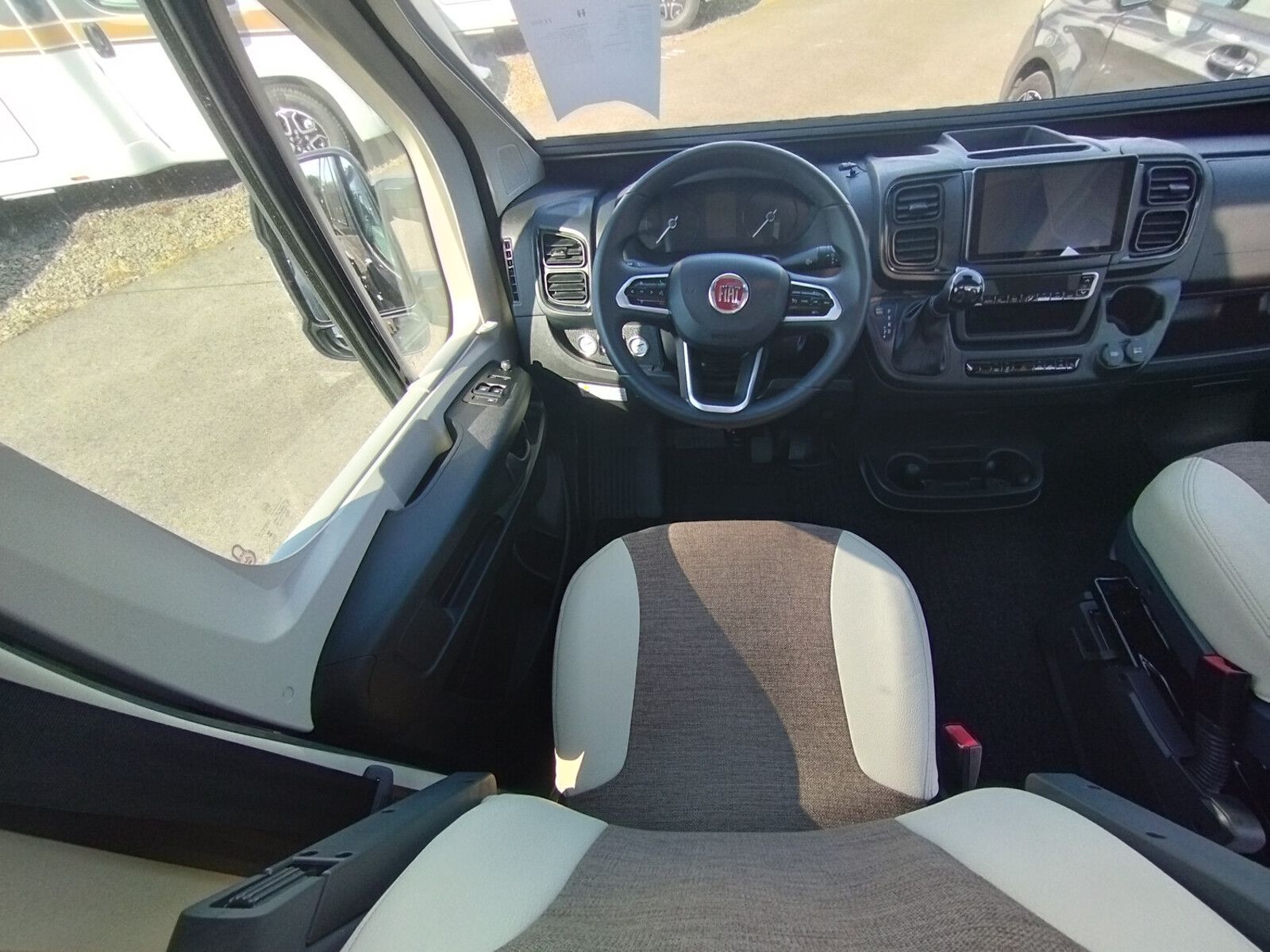 Fahrzeugabbildung Pössl Summit 600 Plus Citroen 165 PS 7000,- geschenkt