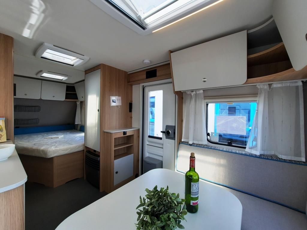 Fahrzeugabbildung Dethleffs Aero 470 FR Verfüg./Sparen Sie 4.862,- €