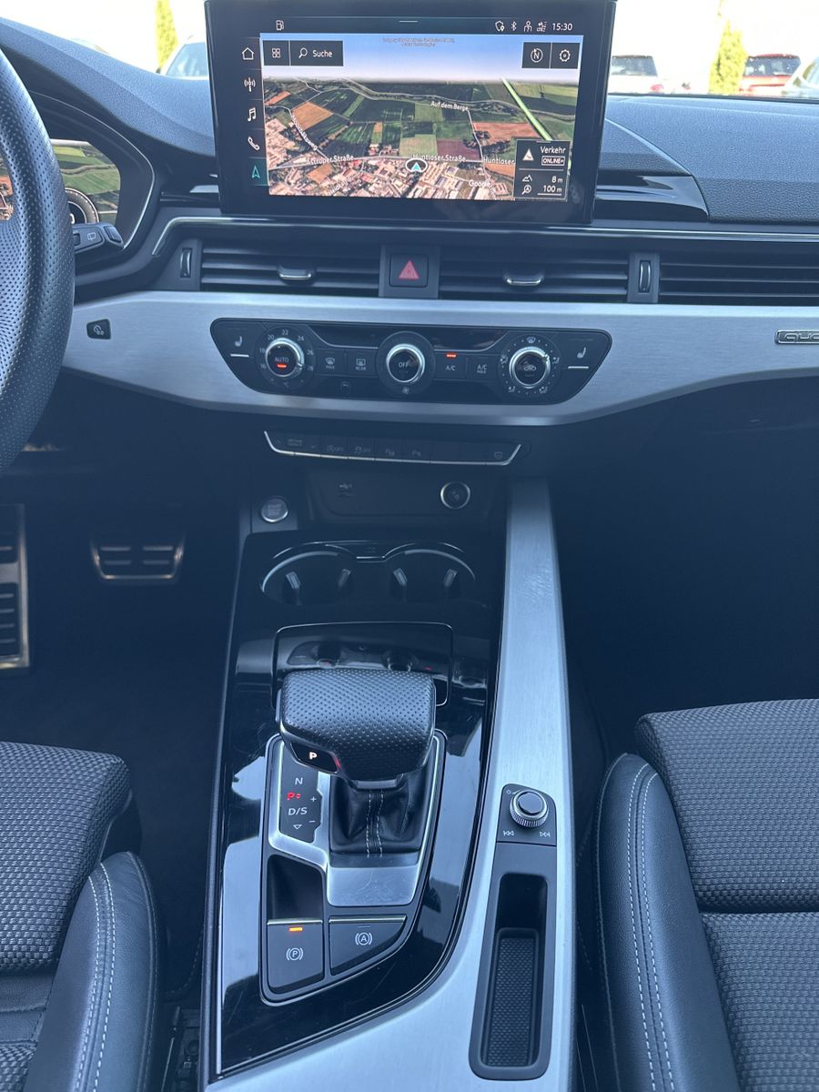 Fahrzeugabbildung Audi A4 Avant 40 TFSI Qu S-Line Black NAV+LED+AHK+360